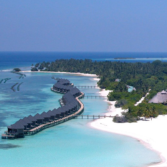 Kuredo Island Resort